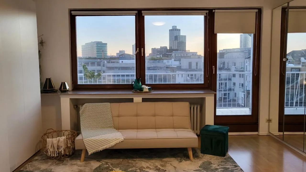 Lavish Stay In The Heart Of Dusseldorf City Center 독일